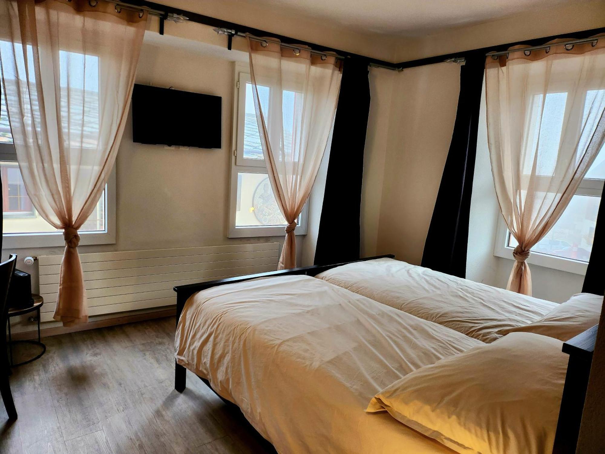 Auberge De L'Union Lens Eksteriør bilde